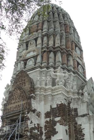 Le Wat Ratchaburana